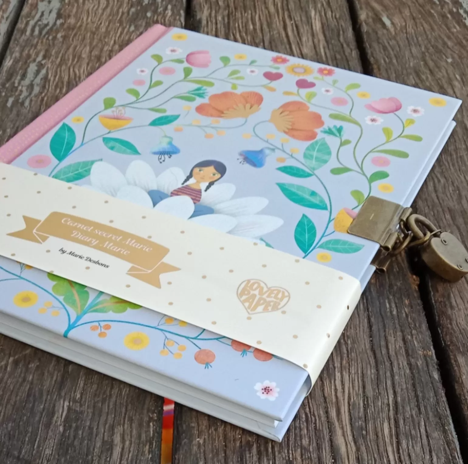 Discount - Marie Secret Notebook Arts + Crafts