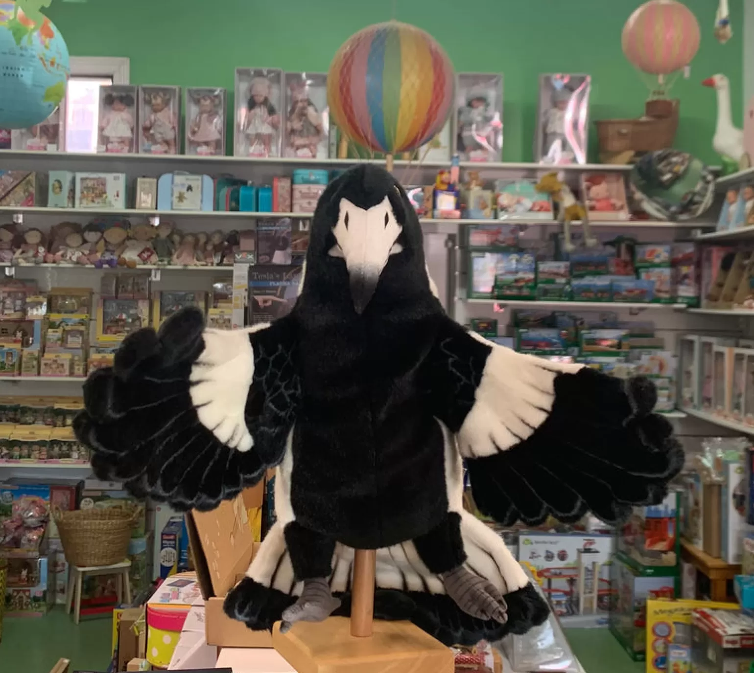 Hansa - Magpie Puppet