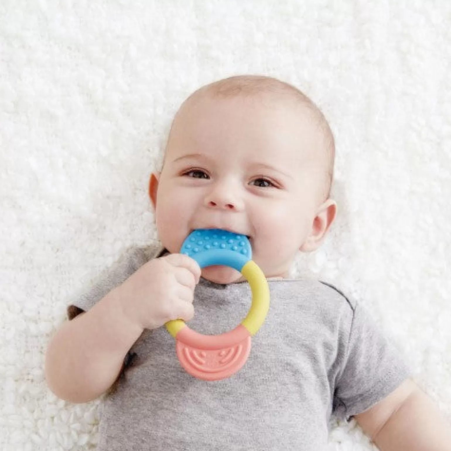 Hape - Teether Ring