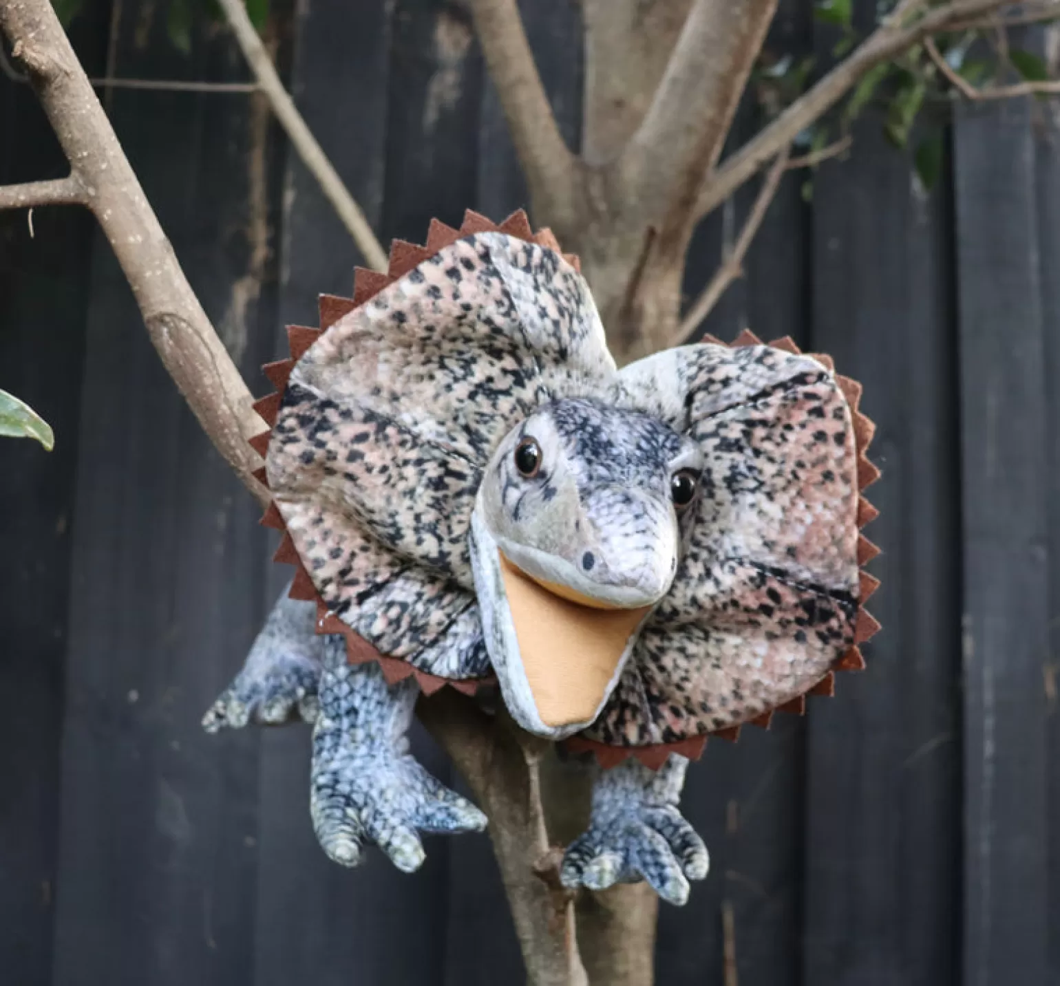 Huggable Toys - Norbert Frill Neck Lizard