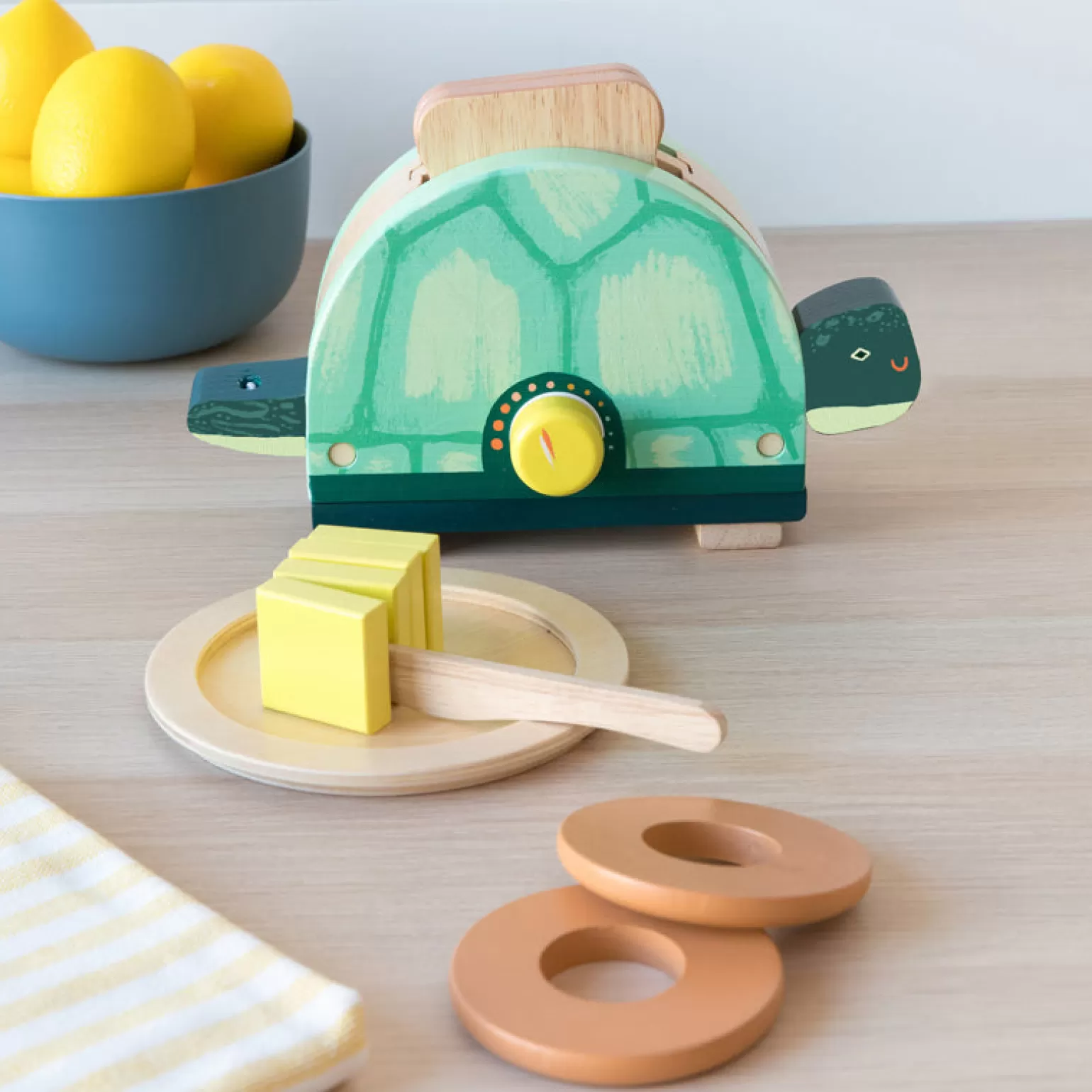 Store Toastie Turtle Wooden Toys