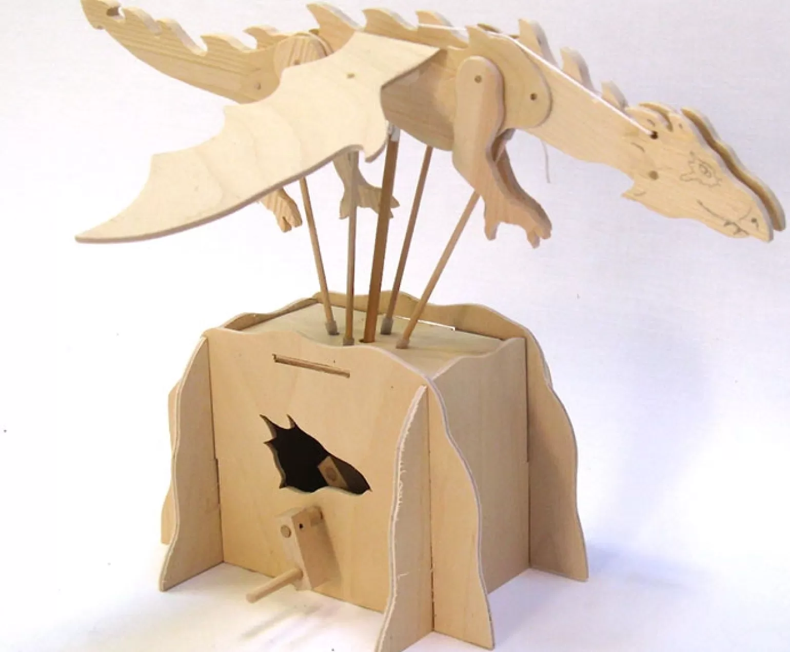 Pathfinders Pathfinder - Flying Automaton Wooden Dragon