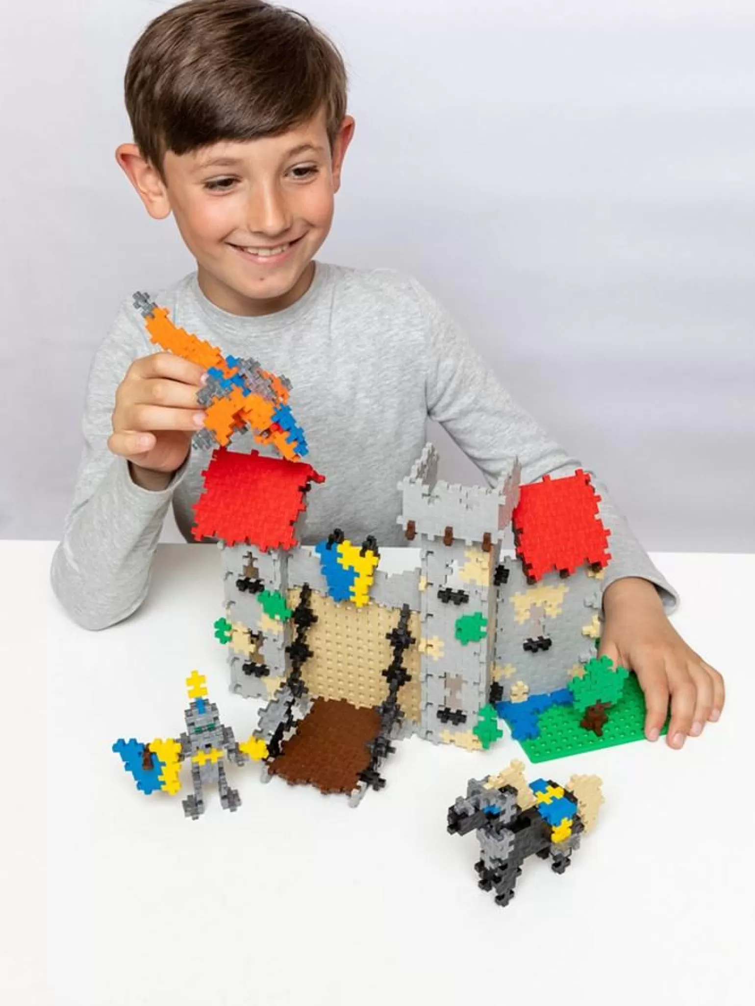 Plus Plus - Mini Basic Castle - 760 Pieces