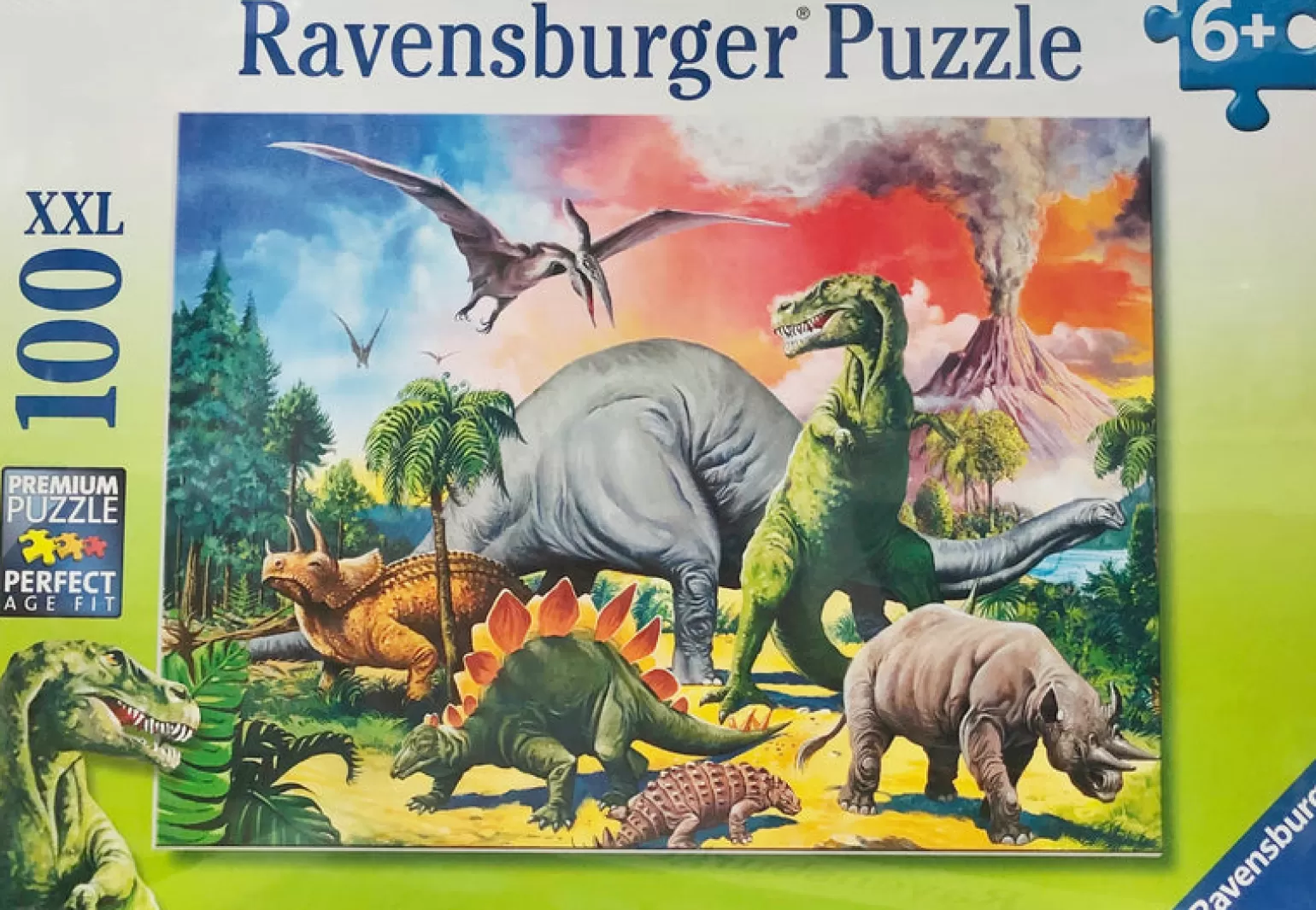 Ravensburger - Jigsaw Puzzle, 100 Pieces, Among The Dinosaurs