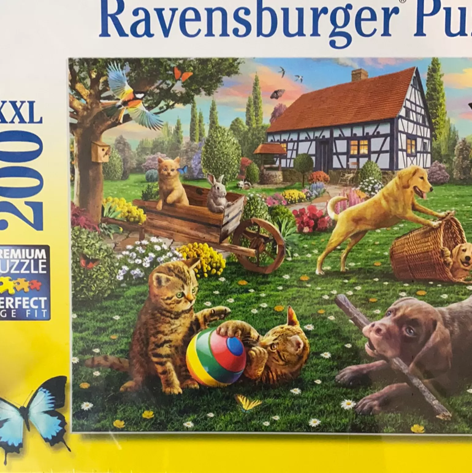 Ravensburger - Jigsaw Puzzle, Playing In The Yard