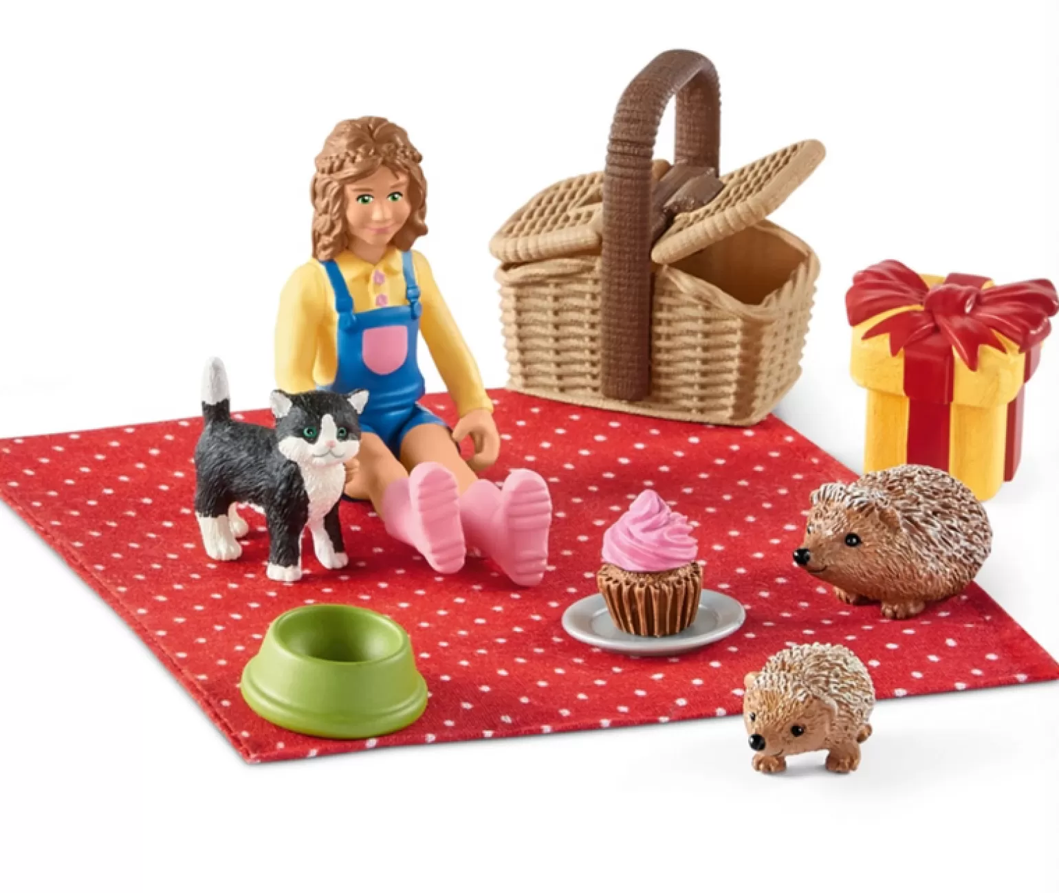 Cheap - Birthday Picnic Animals + Figurines