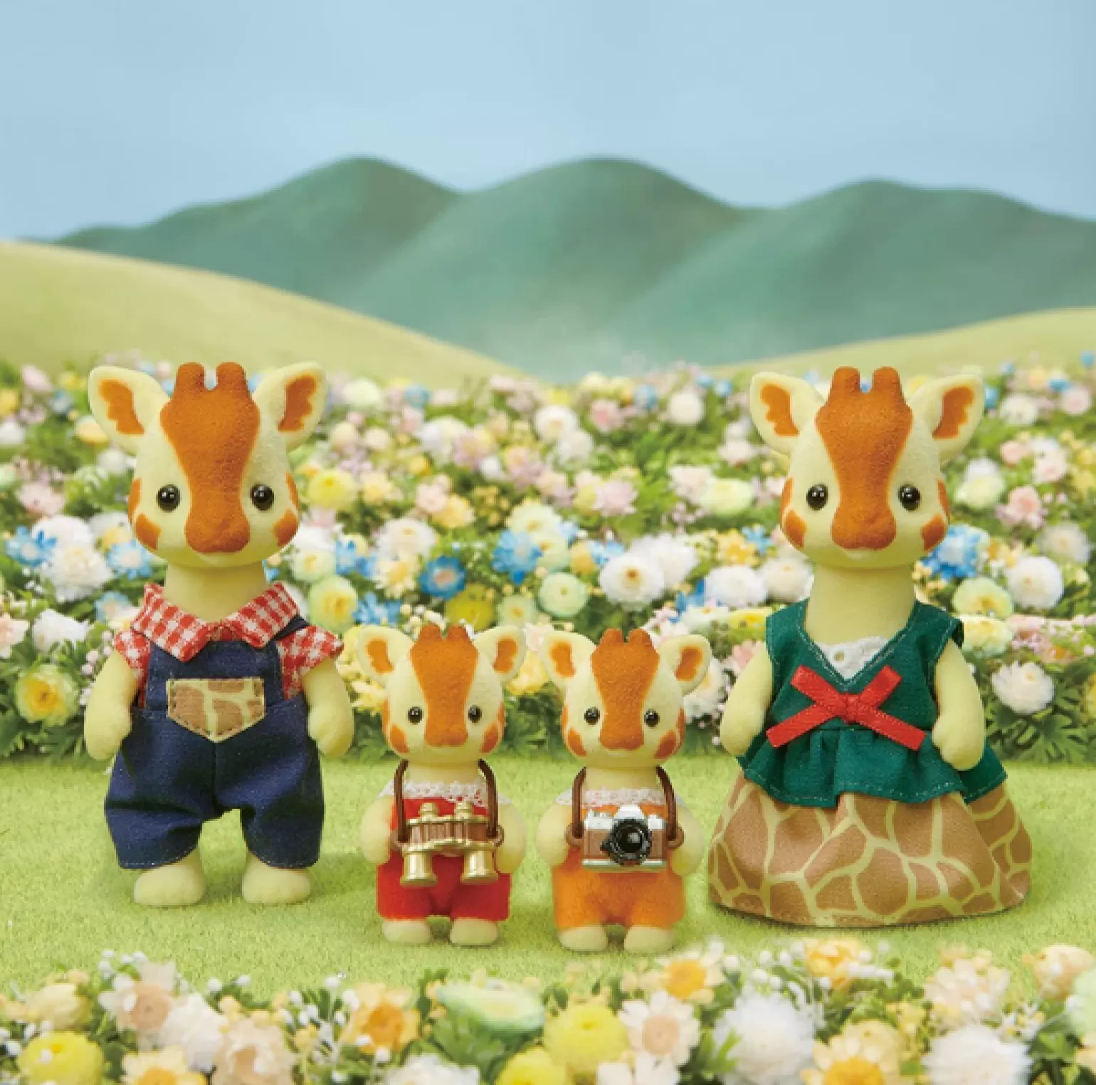 Clearance Highbranch Giraffe Family Animals + Figurines