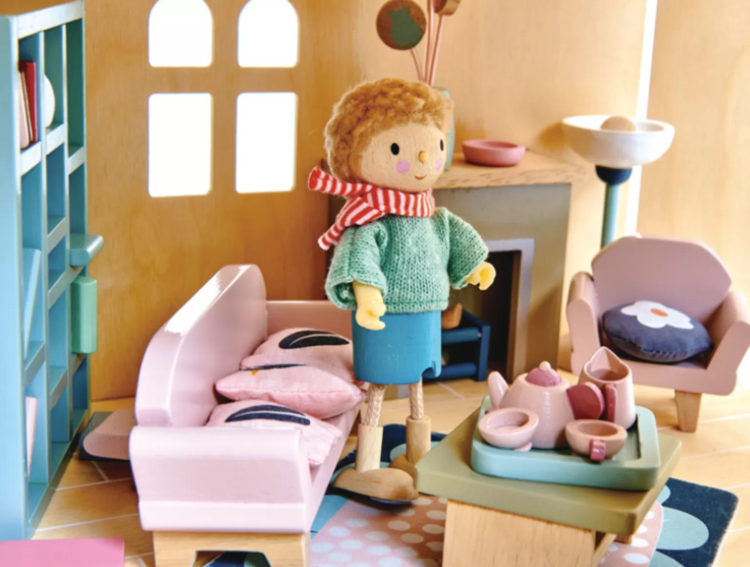 Cheap - Sitting Room Furniture Set Dolls + Accessories