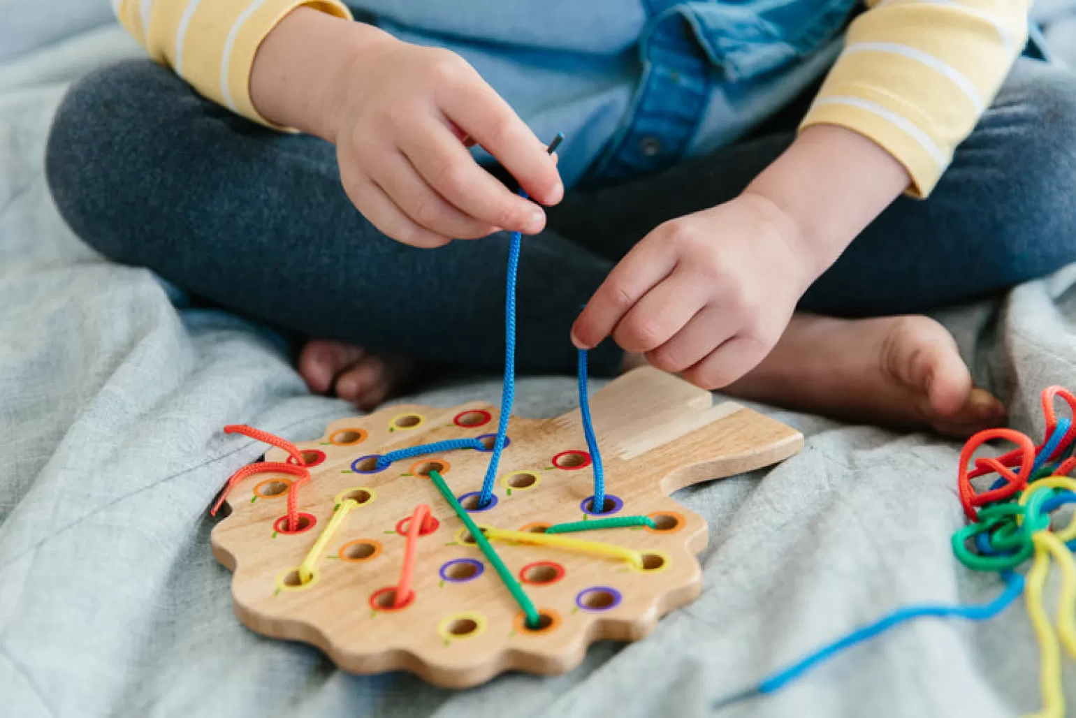 Fashion Threading Fruit Tree Wooden Toys